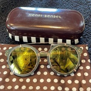 Henri Bendel sun glasses brandnew